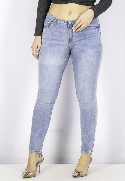 Ayollar sutidan olingan sutni onlayn tomosha qiling Shafqatsiz cunnilingus bilan porno video