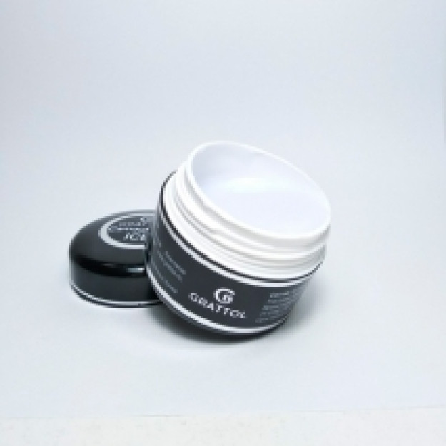 Grattol Camouflage Gel Ice 15 ml гель камуфлирующий.Мягок в опиле, эластичен, не течёт, не печёт в лампе. Требует применения базы и финиша. Время полимеризации в УФ лампе 2 минуты GGCI