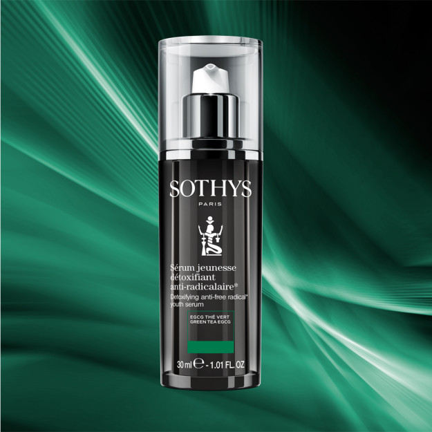 Detoxifying anti-free radical youth serum   160330