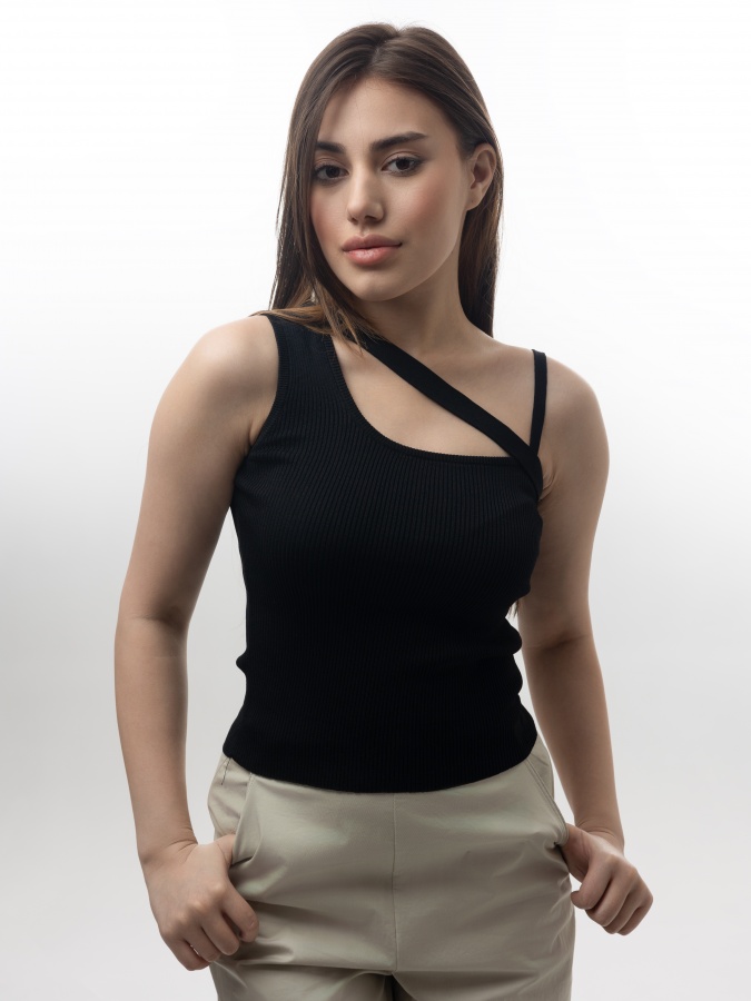 Qora S yengsiz tepa  SS23WES469