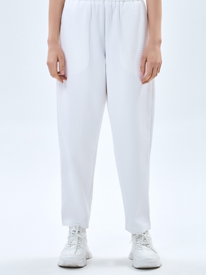 White XL ayollar joggerlari  AW23WBA-52049