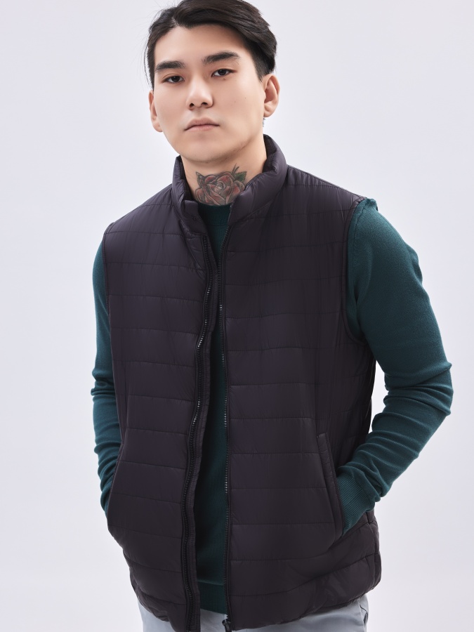 Жилетка короткая длина Black M AW23CA1N-32-19030