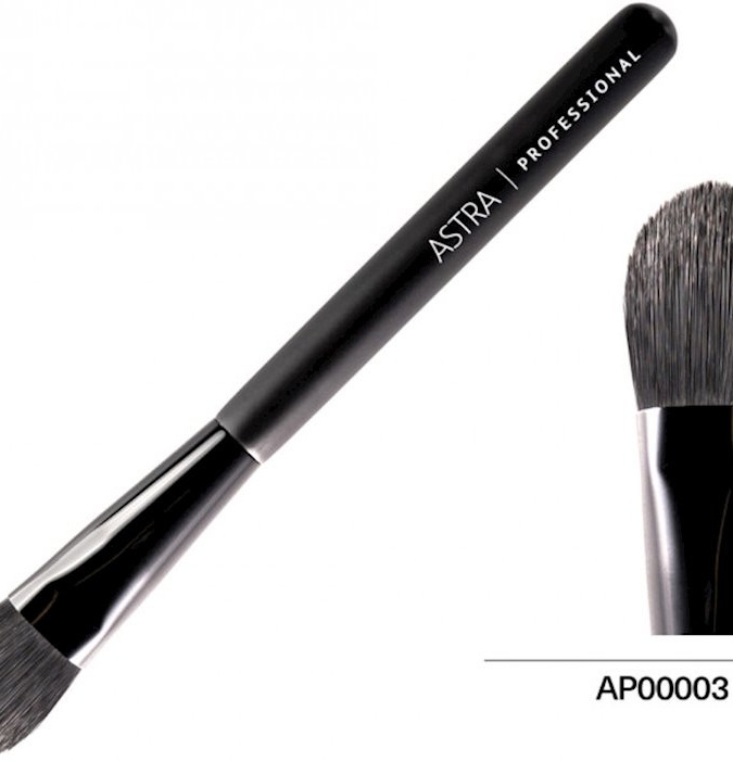 Кисть для тоналной основы FOUNDATION BRUSH pennello fondotinta (23g) AP000030001 УТ-00001830