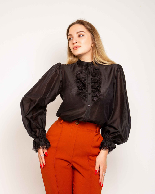 Qora. Bluza tekis kesilgan M 3-500