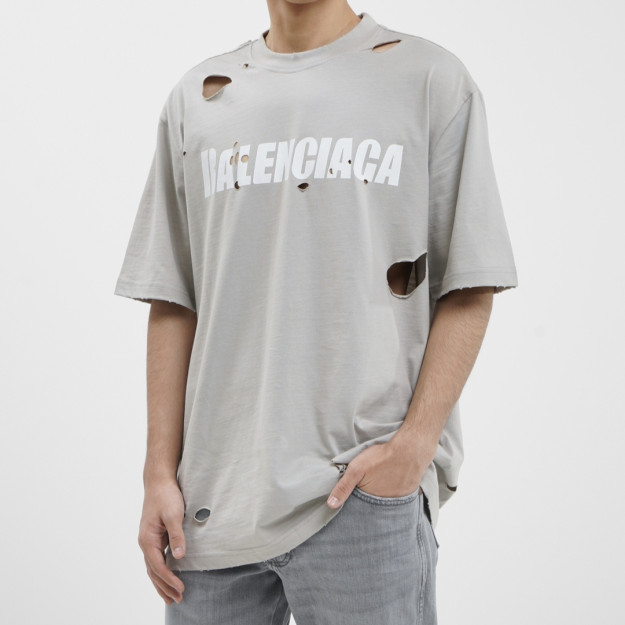 Balenciaga XL futbolkasi 2057
