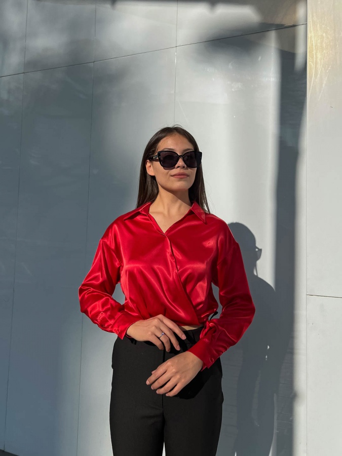 Bluzka 385050 s qizil anaki