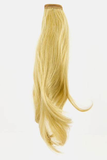 To'g'ri Ponytail soch turmagi, oltin aralash