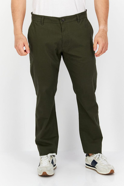 Мужские однотонные брюки-чинос обычного покроя оливкового цвета
