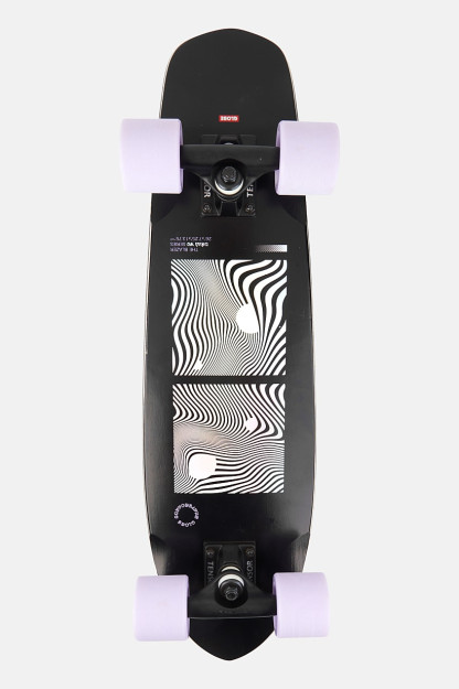 Cruiser skeytbord bilan to'ldirilgan Blazer, qora / binafsha rang