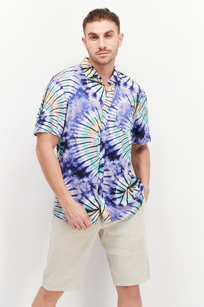 Klassik Tie Dye qisqa yengli erkaklar uchun tasodifiy ko'ylak, binafsha rangli kombinatsiyalangan