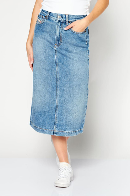 Ochiq ko'k rangdagi ayollar yuvilgan Denim midi yubkalar
