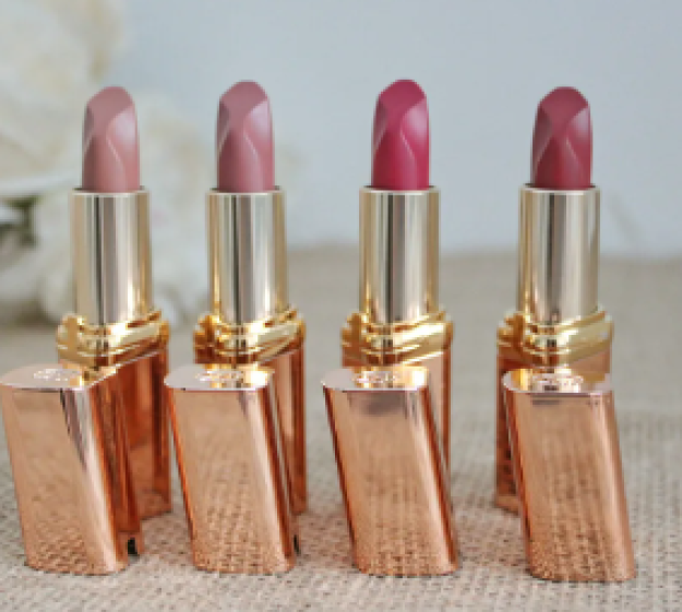Нюдовая помада L'Oreal Paris Color Riche, оттенок 174, БЕЗМЯТЕЖНЫЙ НЮД