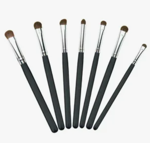 EYE DEFINITION BRUSH (7g) ko'z bo'yanish cho'tkasi AP000080001