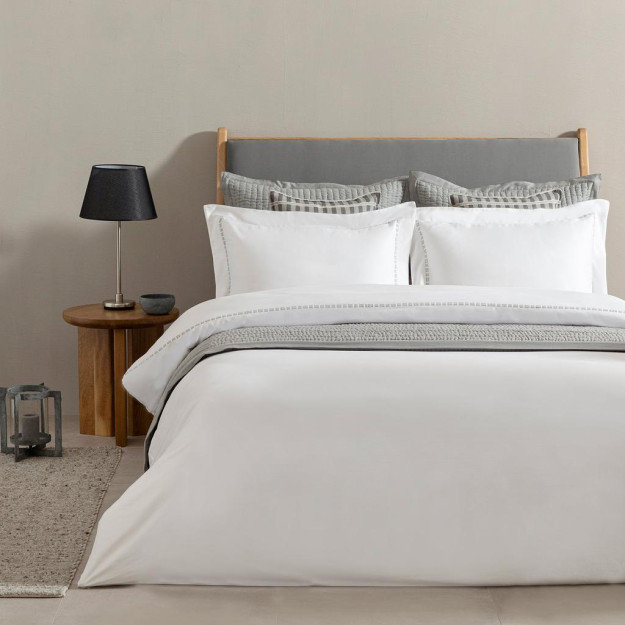 Lindi Extra King Size 260x230 sm oq choyshablar to'plami