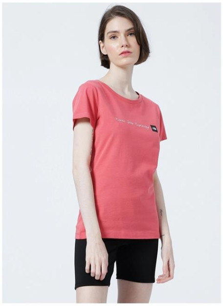 Ayollar futbolkasi The North Face S / S Neverstopexploring Tee-Eu pushti XS