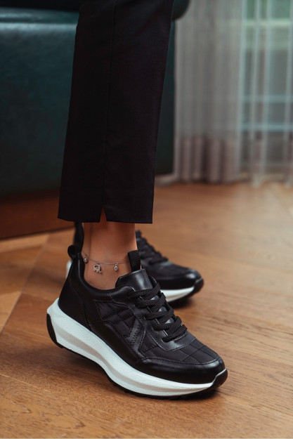 Женские Кроссовки На Толстой Подошве Со Шнуровкой Christina CH431 Nisantasi Shoes Турция CH431|Черный_36 37