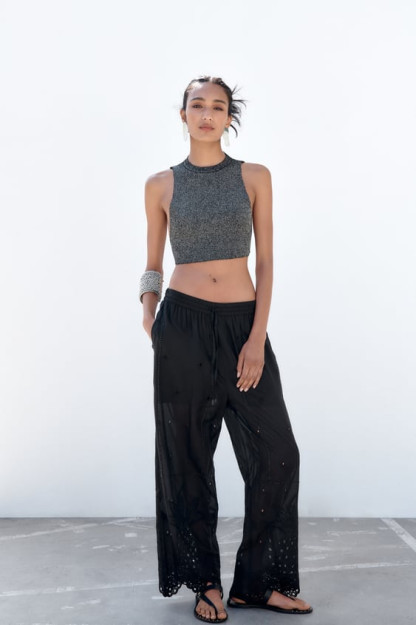 БРЮКИ С ВЫШИВКОЙ ПО КРОЮ M