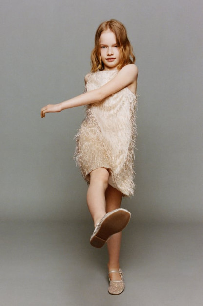ПЛАТЬЕ ИЗ ПЕРЬЕВ 7 years (122 cm)