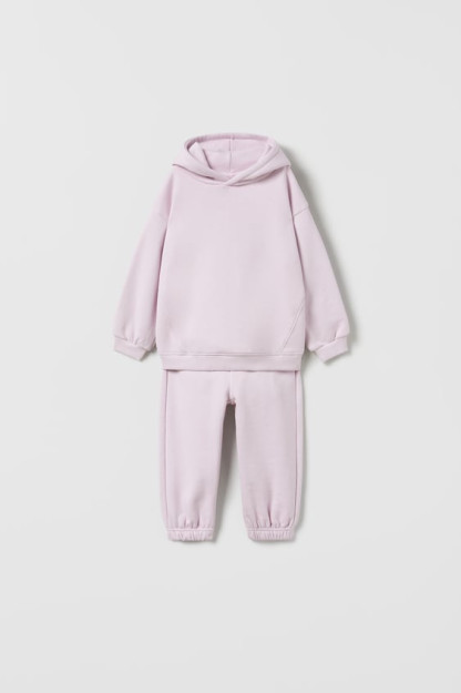 ПРОСТОЙ КОМПЛЕКТ ДЛЯ БЕГА ТРУСЦОЙ С КАПЮШОНОМ 5-6 years (116 cm)