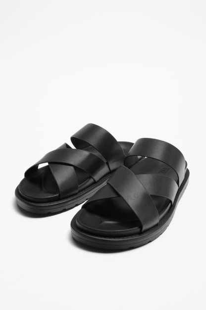 ZARA tasmali charm sandallar 40