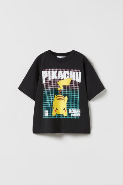 PIKACHU POKÉMON ™ © NINTENDO 9-10 yil futbolkasi (140 sm) 02224698-V2023