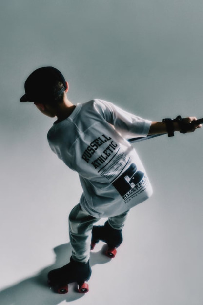 ФУТБОЛКА RUSSELL ATHLETIC ® С ЛОЗУНГОМ 9-10 years (140 cm)