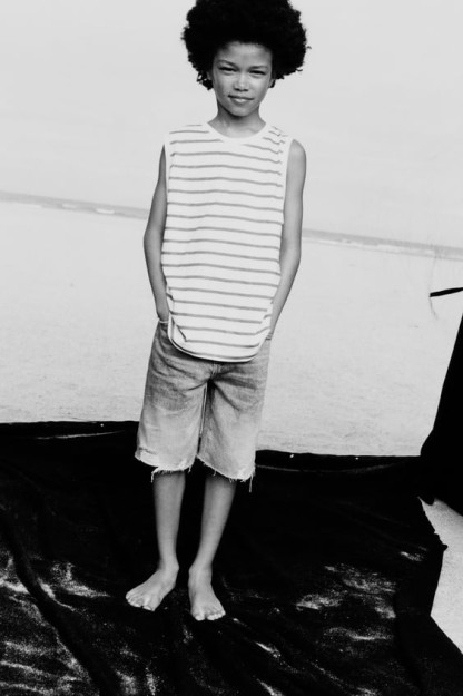РВАНЫЕ ДЖИНСОВЫЕ ШОРТЫ-БЕРМУДЫ 9 years (134 cm)