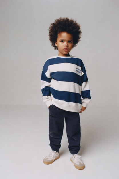 ДЖИНСЫ ДЖОГГЕР С КОНТРАСТНЫМ КАРМАНОМ 2-3 years (98 cm)
