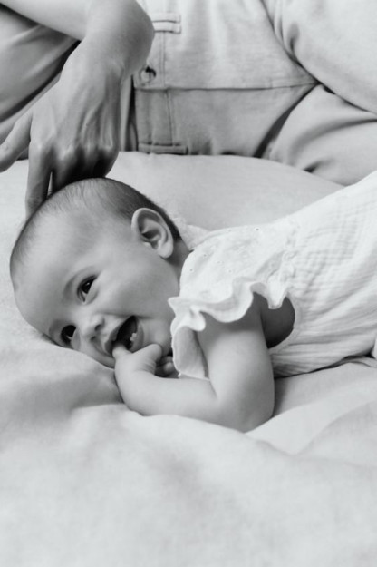 СООТВЕТСТВУЮЩИЙ КОМБИНЕЗОН С ВЫШИВКОЙ 9-12 months (80 cm)
