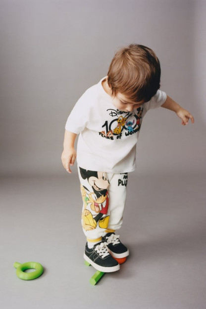 Mikki sichqoncha va do'stlar © DISNEY shimlari 6-9 oy (74 sm)