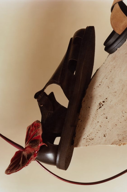 OCHIQ CHARM POYABZAL 43
