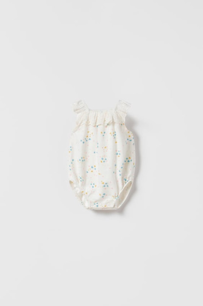 БОДИ С ЦВЕТОЧНОЙ ВЫШИВКОЙ SWISS 3-6 months (68 cm)