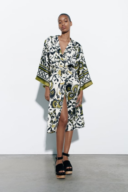 KIMONO M-L SOTIB OLISH UCHUN CHOP ETILGAN