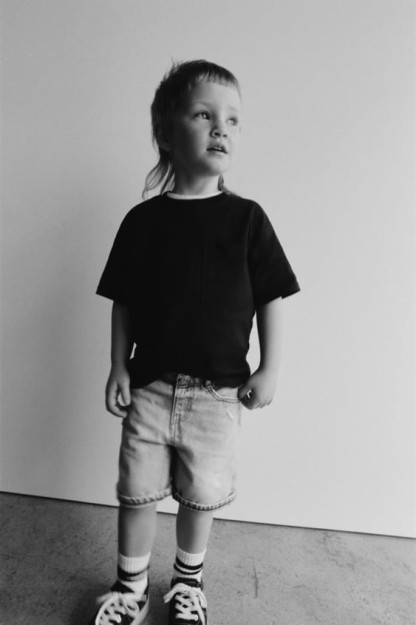 РВАНЫЕ ДЖИНСОВЫЕ ШОРТЫ-БЕРМУДЫ 5-6 years (116 cm)