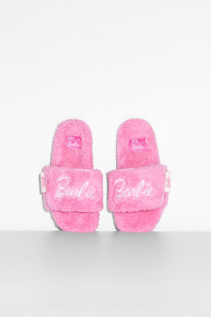 BARBIE™ Mattel 33 SLAYDERLARI (20,9 sm)