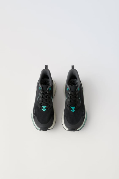 Bolalar sport krossovkalari ZARA 35 (22,3 sm)