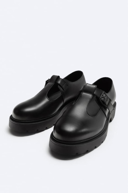 Ochiq charm poyabzal ZARA 42