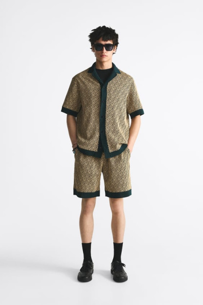 ЖАККАРДОВАЯ ТРИКОТАЖНАЯ ФУТБОЛКА XL (US XL)