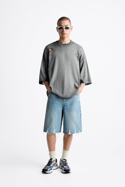 ФУТБОЛКА ИЗ РВАНОГО ТРИКОТАЖА L-XL (US L-XL)