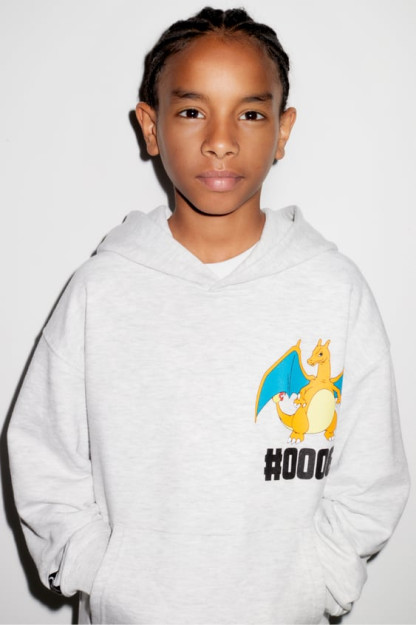 CHARIZARD POKÉMON ™ © NINTENDO Sweatshirt 11-12 yil (152 sm)