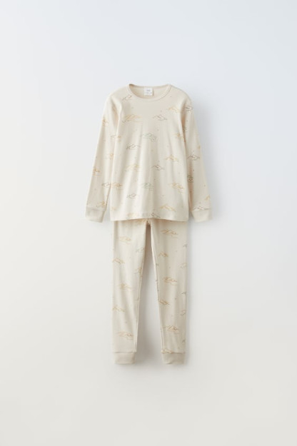 8-9 yillik tog ' pijamalari (130 sm)