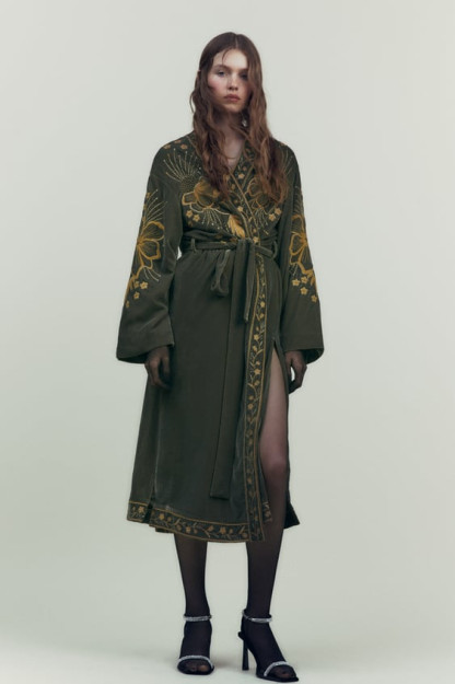 KASHTA TIKILGAN BAXMAL M-L KIMONO