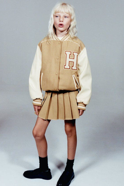Varsity 11-12 years kontrastli bombardimon ko'ylagi (152 sm)