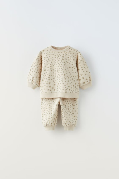 ТОЛСТОВКА С БРЫЗГАМИ КРАСКИ И КОМПЛЕКТ БРЮК 6-9 months (74 cm)