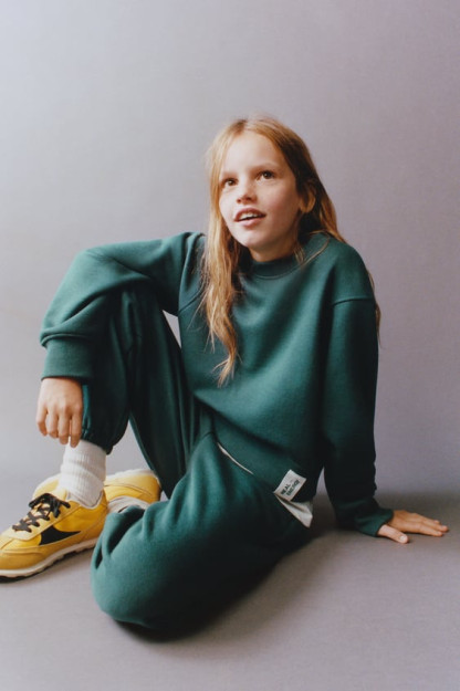 КОМПЛЕКТ ТОЛСТОВКИ И БРЮК 11-12 years (152 cm)