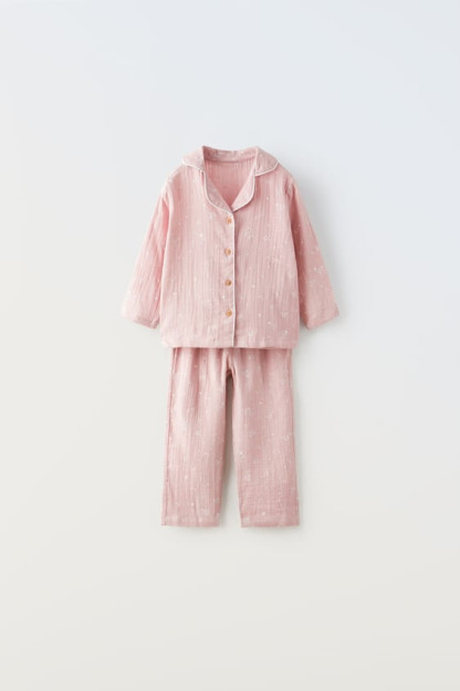 4-5 yillik teksturali gulli pijama (110 sm)