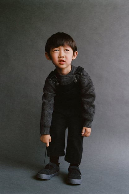 ВЫЦВЕТШИЕ ХОЛЩОВЫЕ ДЖИНСОВЫЕ ДУНГАРИ 12-18 months (86 cm)