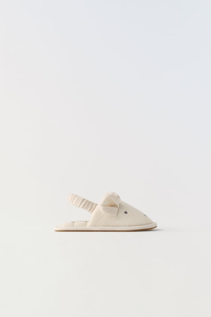 Sichqoncha uyi Flip-FLOPLARI 24/25 (15,6 sm)