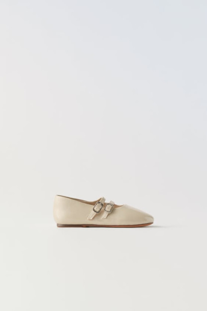 ИСКУССТВЕННЫЕ ПАТЕНТНЫЕ БАЛЕТКИ 22 (13,6 cm)