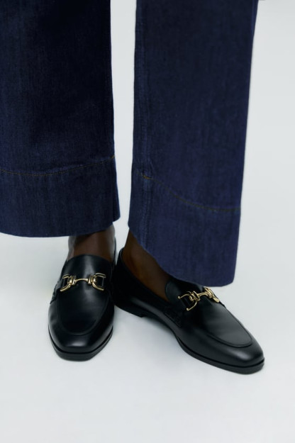 37 QISQICHLI YUMSHOQ TERI LOAFERS